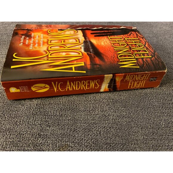V.C. Andrews "Midnight Flight" Paperback Book - Picture 3 of 4